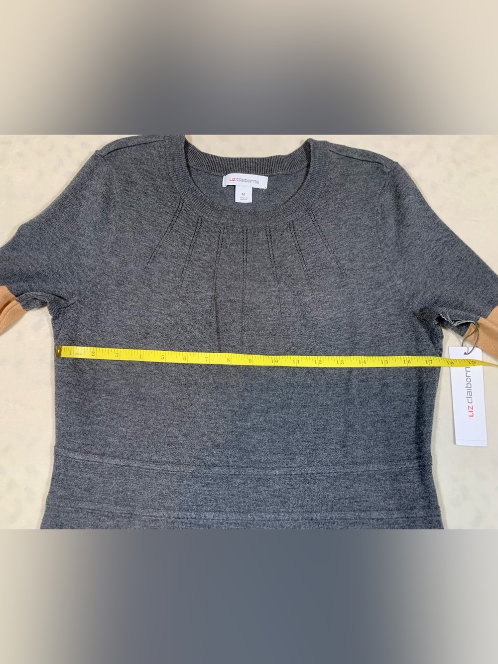 Liz Claiborne Sweater Dress Sz M Short Sleeve Form Fitting NWT - Picture 8 of 9